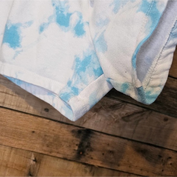 Disney women's Disneyland tie dye design sweat shorts size M - Picture 6 of 10